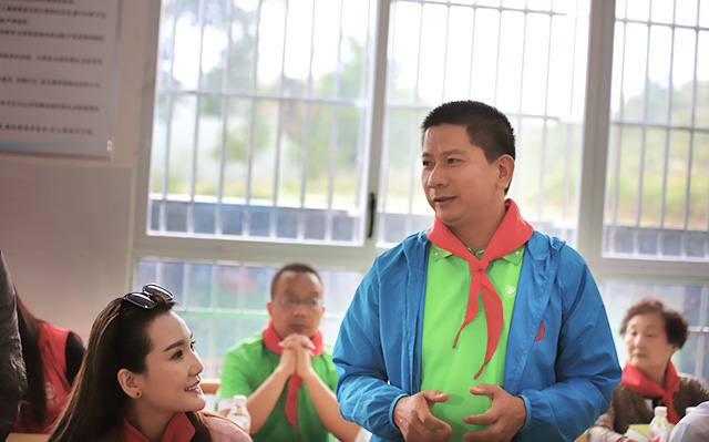 “六一微心愿，愛(ài)心暖童心”湘江電纜攜手村長(zhǎng)李銳愛(ài)心傳遞 點(diǎn)亮未來(lái)