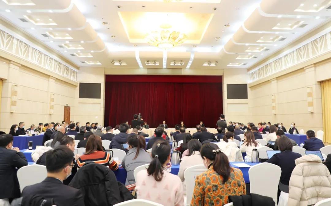 毛偉明省長(zhǎng)出席全省民營(yíng)企業(yè)家座談會(huì)，湘江電纜董事長(zhǎng)侯少斌應(yīng)邀參加